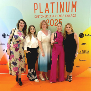 Zelenza CEX, reconocida en los Platinum Customer Experience Awards 2025